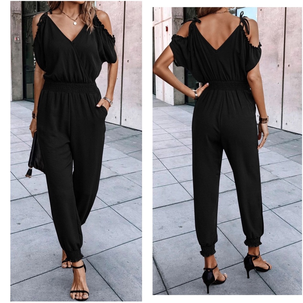 Black Cold Shoulder Stretchy Waist Pockets Jumpsuit - Picture 2 of 2